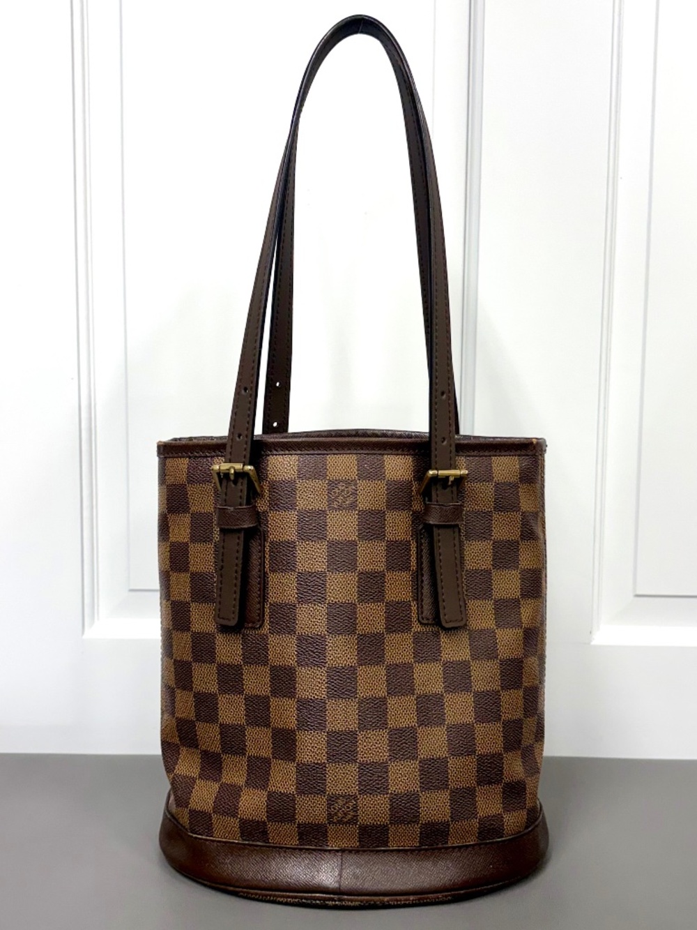Louis Vuitton Bucket Bag PM Damier Ebene Red Suede Lining